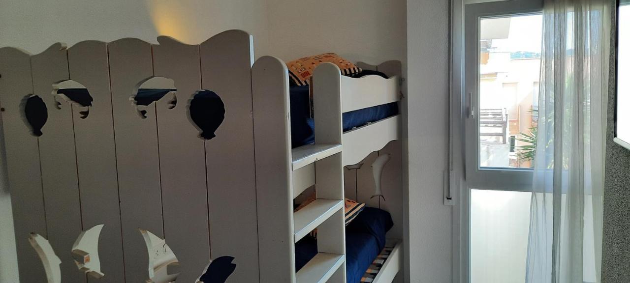 Apartamento De Standing カレリャ・デ・パラフルジェリ エクステリア 写真