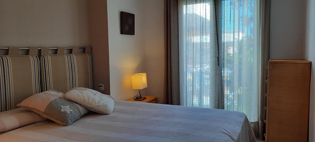 Apartamento De Standing カレリャ・デ・パラフルジェリ エクステリア 写真